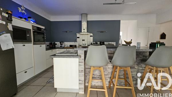 Maison à vendre 6 pièces 199 m² Maurs