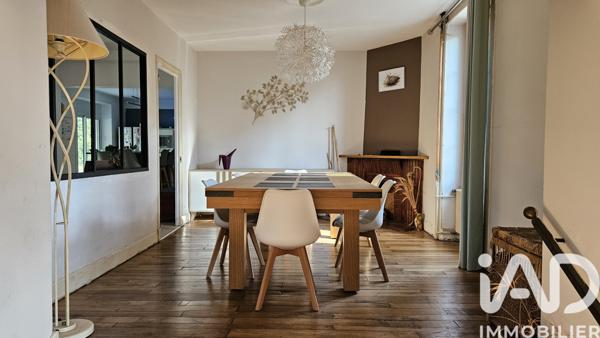 Maison à vendre 6 pièces 199 m² Maurs