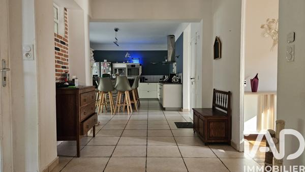 Maison à vendre 6 pièces 199 m² Maurs