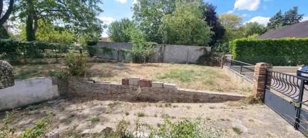 Vente                                                      Maison
                        
                     3 pièces                                         à Pont-sur-Yonne
