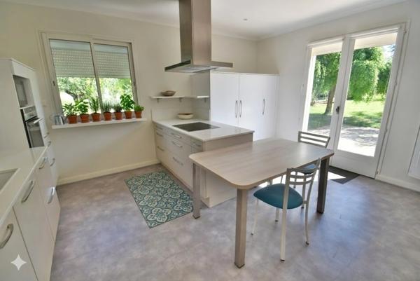 Maison à vendre 4 pièces FLEAC (16), 4 Chambres, sous sol, garage, terrain de 4000 m2