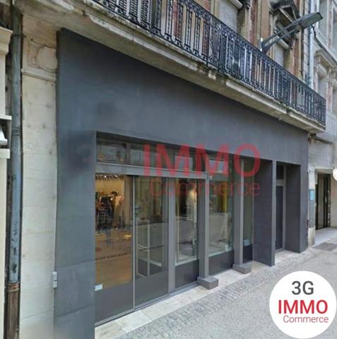 Location / Local Commercial à Niort (79000)