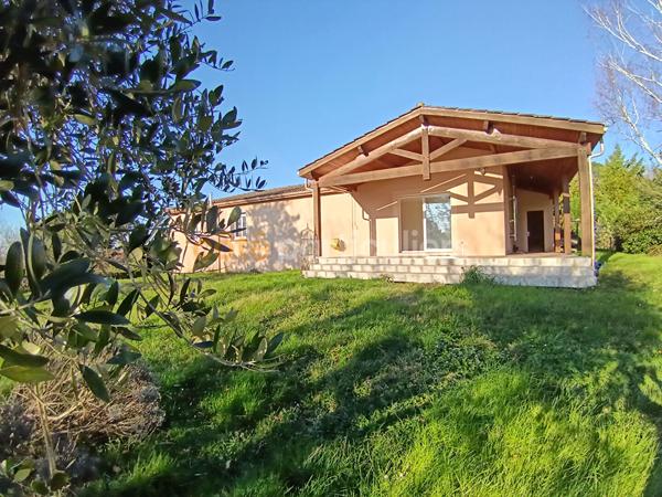 Vente
                Terrain3900 m² - MONTBETON (82290)