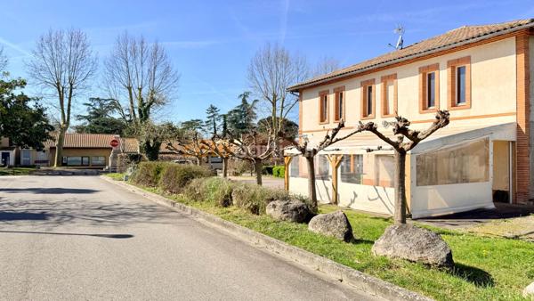 Vente
                Terrain3900 m² - MONTBETON (82290)