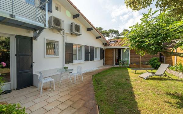 Maison à vendre    7 pièces •  Biscarrosse