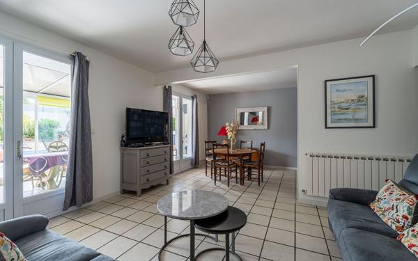 Maison à vendre    7 pièces •  Biscarrosse