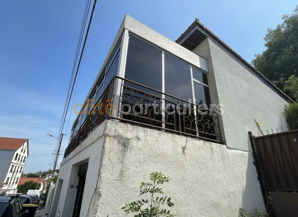 Vente
                Maison60,65 m² - 4 Pièces -
                    VILLENEUVE SAINT GEORGES (94190)