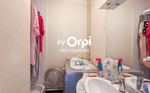 Appartement à vendre    2 pièces • 36,80 m2 Montluçon