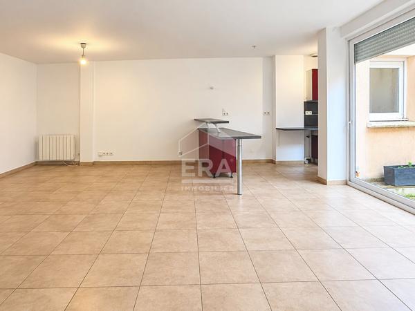 A Étaples centre-ville -  Appartement de plain-pied, 1 chambre et cour extérieure