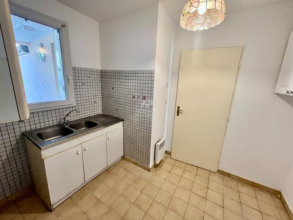 Maison 4 pièce(s) 85 m2 301 000 € **  - Référence  2351