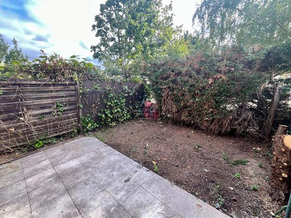 Maison 4 pièce(s) 85 m2 301 000 € **  - Référence  2351
