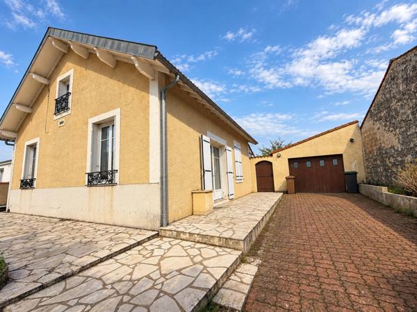 Maison à vendre trois chambres SAINTES (17)