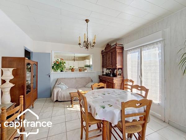 Maison de plain-pied 56 m² – 2 chambres – garage et dépendance – terrain 336 m² – Thouars