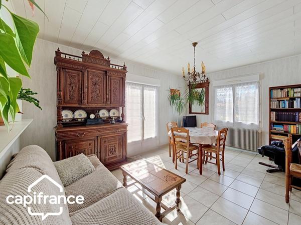 Maison de plain-pied 56 m² – 2 chambres – garage et dépendance – terrain 336 m² – Thouars
