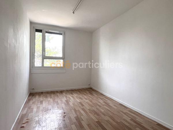 Vente
                Appartement82,41 m² - 4 Pièces -
                    SAINT JEAN DE LA RUELLE (45140)