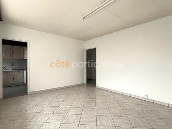 Vente
                Appartement82,41 m² - 4 Pièces -
                    SAINT JEAN DE LA RUELLE (45140)