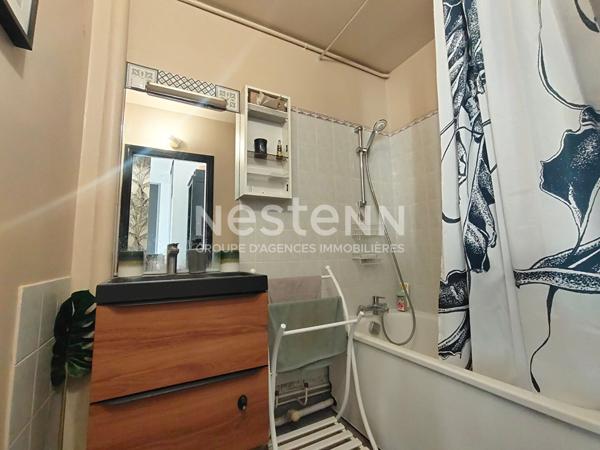Appartement Courbevoie 1 pièce 29 m2 tout meublé - pied-à-terre - proche transport