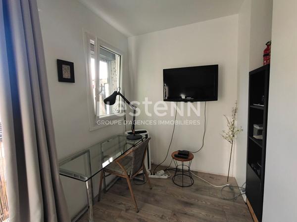 Appartement Courbevoie 1 pièce 29 m2 tout meublé - pied-à-terre - proche transport