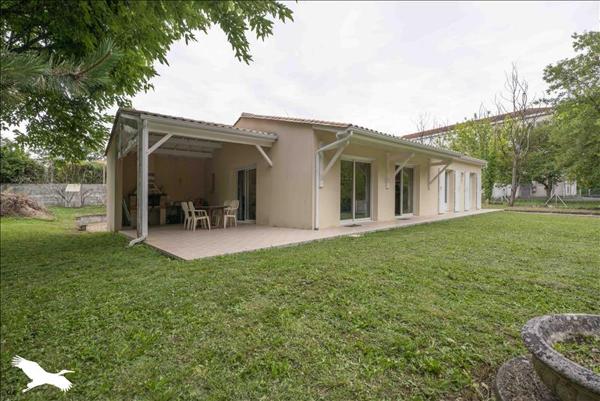 Maison à vendre |  Jonzac |  4 pièces | 96 m²