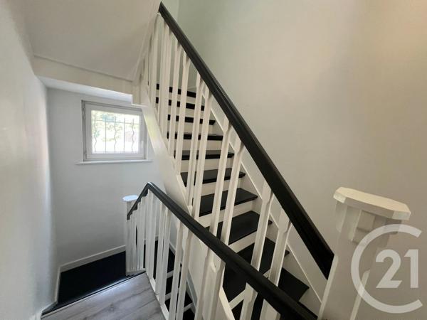 Maison à vendre  4 pièces - 159 m 2   HELLEMMES LILLE  - 59