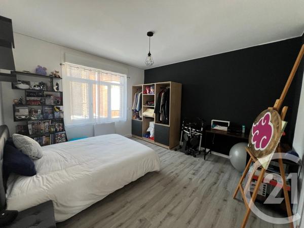 Maison à vendre  4 pièces - 159 m 2   HELLEMMES LILLE  - 59