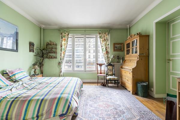 Appartement F5 à vendre  5 pièces - 145,40 m2 PARIS - 75006
