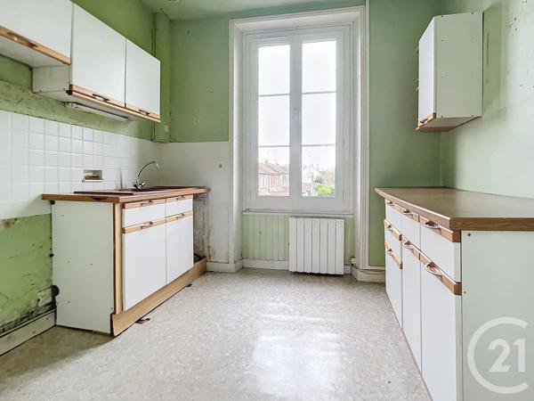 Immeuble à vendre  130 m 2   CREPY EN VALOIS  - 60