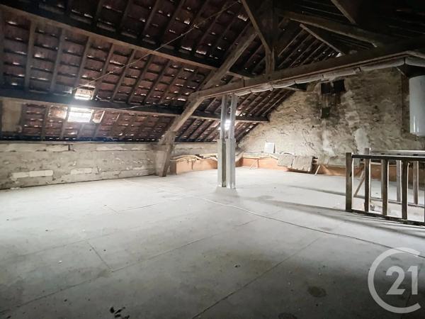 Immeuble à vendre  130 m 2   CREPY EN VALOIS  - 60