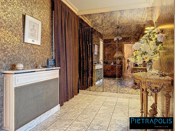 Bel Appartement T4 de 118m² lumineux avec terrasse et vue dégagée sur le Rhône avec Cave et Parking