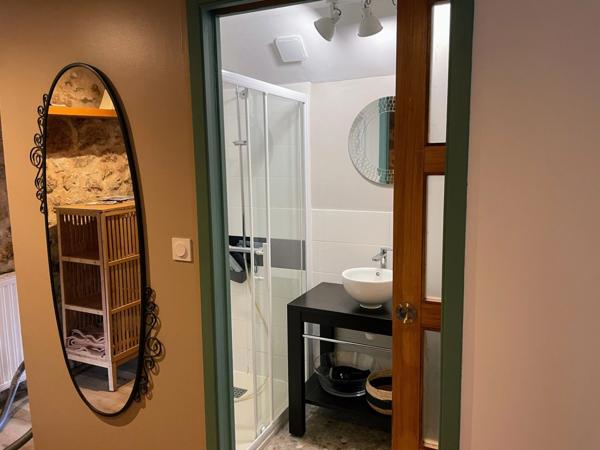 Maison du 17ème dans environnement très calme, avec un gite ou maison d'amis