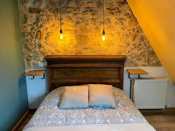 Maison du 17ème dans environnement très calme, avec un gite ou maison d'amis