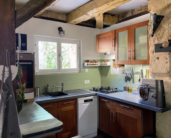 Maison du 17ème dans environnement très calme, avec un gite ou maison d'amis