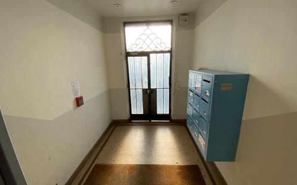 Appartement à vendre    3 pièces • 56 m2 Melun