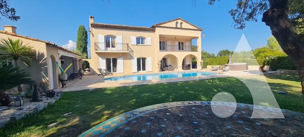 Maison 10 pièces 240 m2