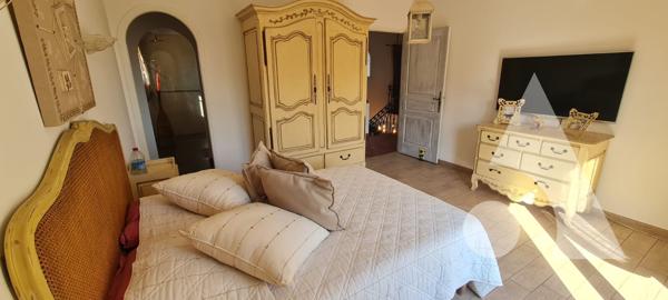 Maison 10 pièces 240 m2
