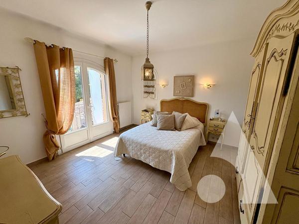Maison 10 pièces 240 m2