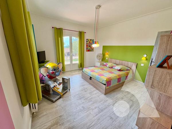 Maison 10 pièces 240 m2
