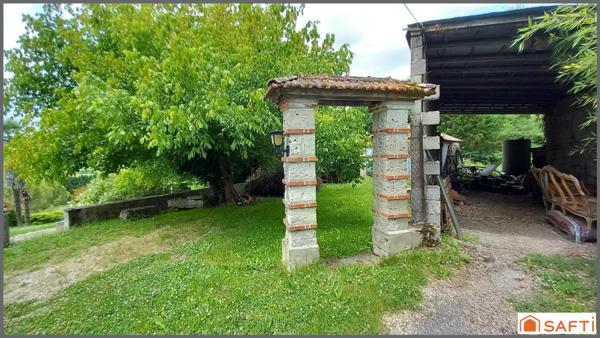 Maison en pierre 201m2, 4chambres, dépendances , parcelle 6ha