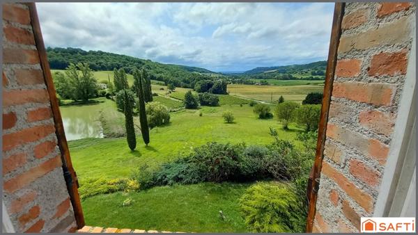 Maison en pierre 201m2, 4chambres, dépendances , parcelle 6ha