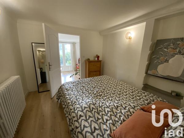 Maison traditionnelle 6 pièces de 147 m² à Tourrettes-sur-Loup (06140)