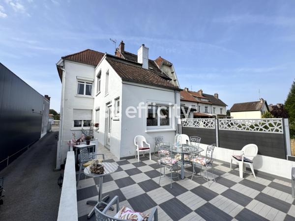 Maison
         9 pièces
        - 108 m² 206 700 € *