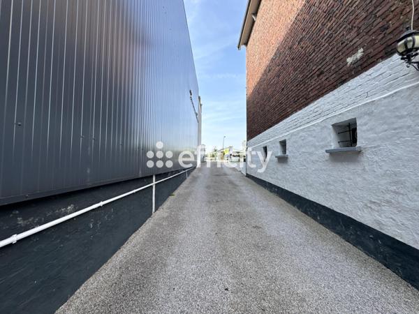 Maison
         9 pièces
        - 108 m² 206 700 € *
