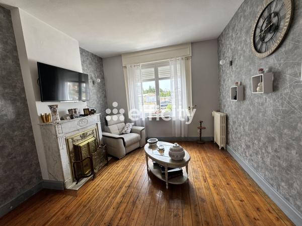Maison
         9 pièces
        - 108 m² 206 700 € *