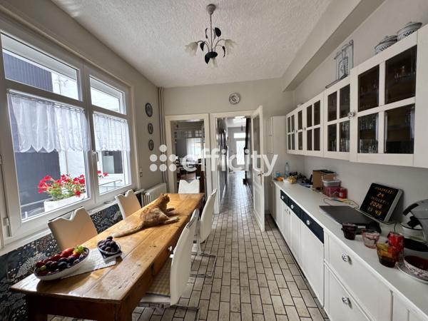 Maison
         9 pièces
        - 108 m² 206 700 € *