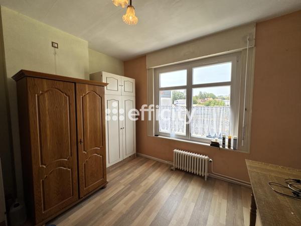 Maison
         9 pièces
        - 108 m² 206 700 € *