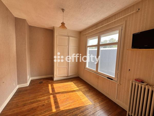 Maison
         9 pièces
        - 108 m² 206 700 € *