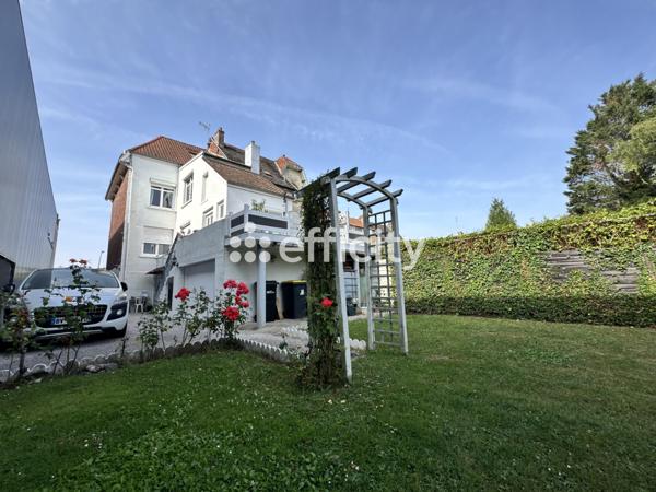 Maison
         9 pièces
        - 108 m² 206 700 € *