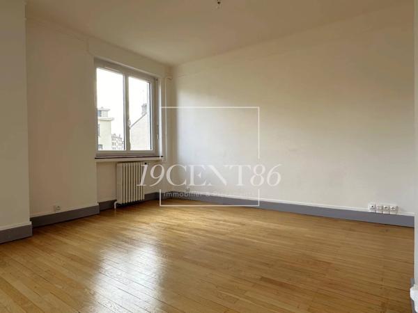 Vente immobilière : Appartement à Oullins  4 pièces 101.69 m² 325 000 €- 19CENT86.