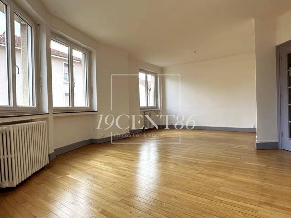 Vente immobilière : Appartement à Oullins  4 pièces 101.69 m² 325 000 €- 19CENT86.