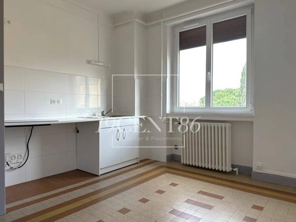 Vente immobilière : Appartement à Oullins  4 pièces 101.69 m² 325 000 €- 19CENT86.